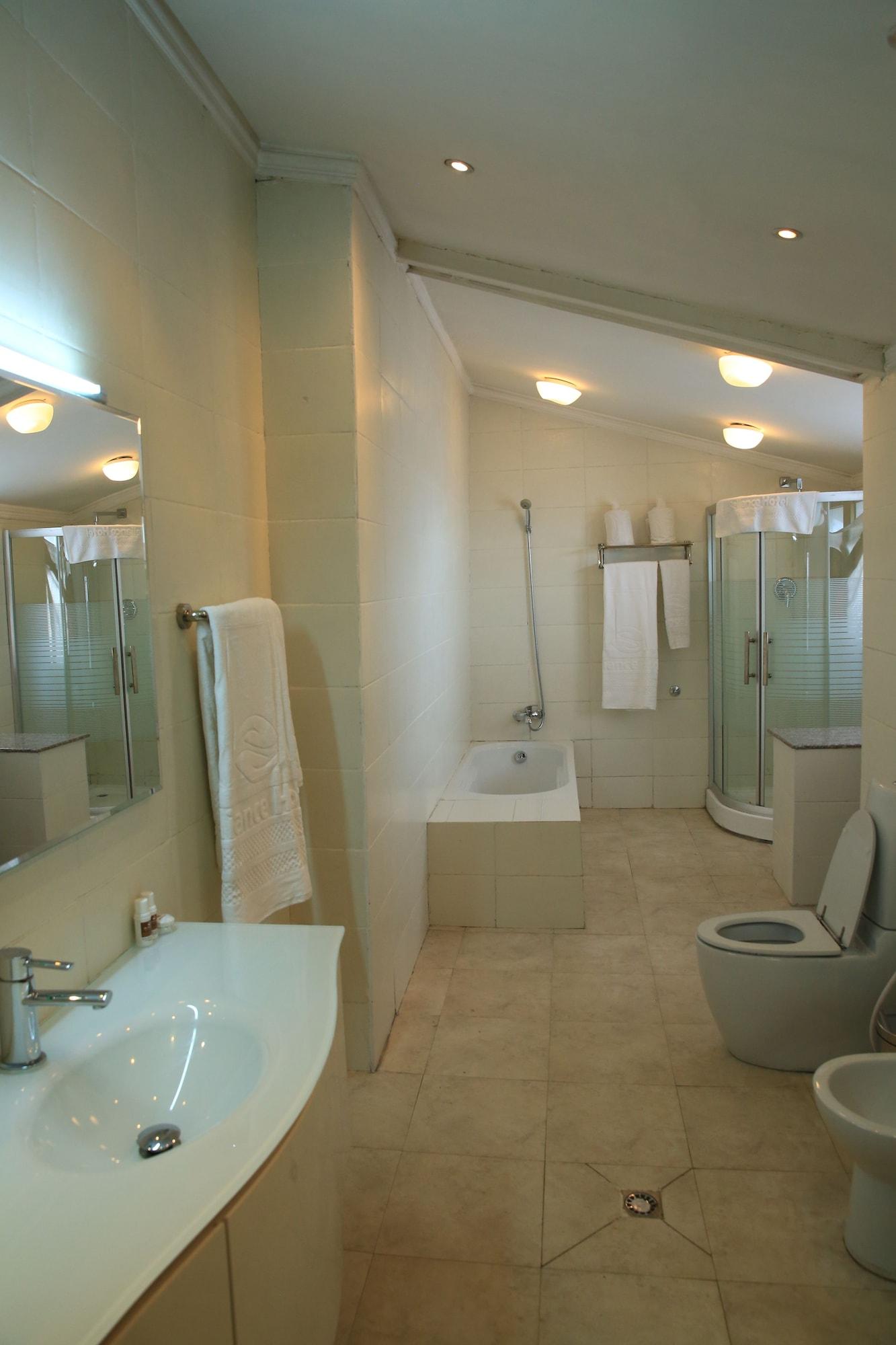 Reliance Hotel Apartment Addis Ababa Exterior photo